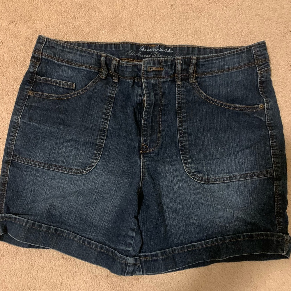 Womens size 14 shorts